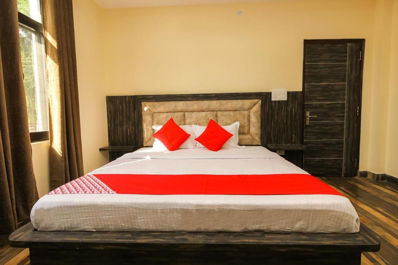 Oyo 39391 Jk Guest House Νταραμσάλα Εξωτερικό φωτογραφία
