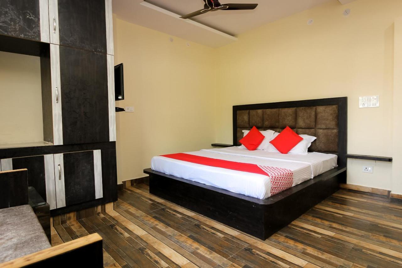 Oyo 39391 Jk Guest House Νταραμσάλα Εξωτερικό φωτογραφία