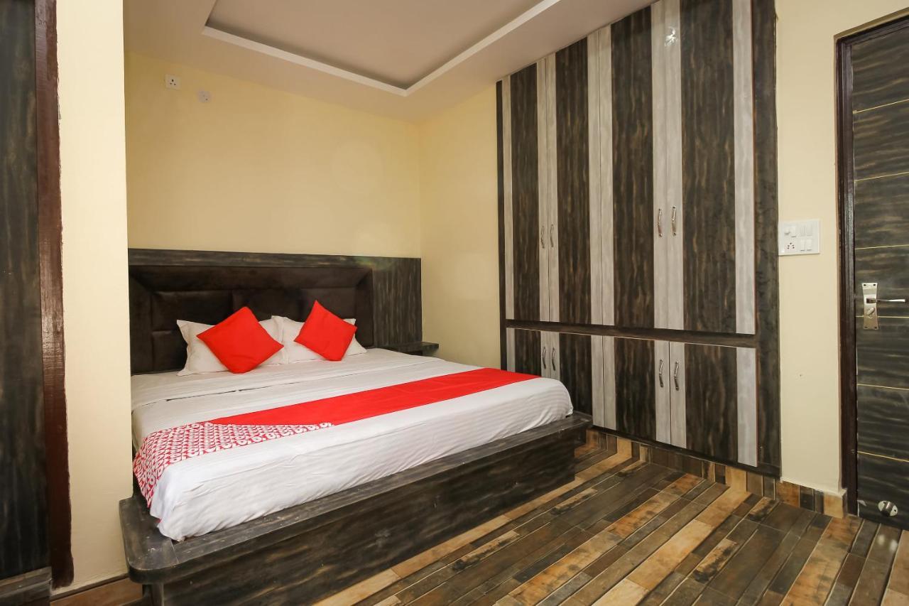 Oyo 39391 Jk Guest House Νταραμσάλα Εξωτερικό φωτογραφία