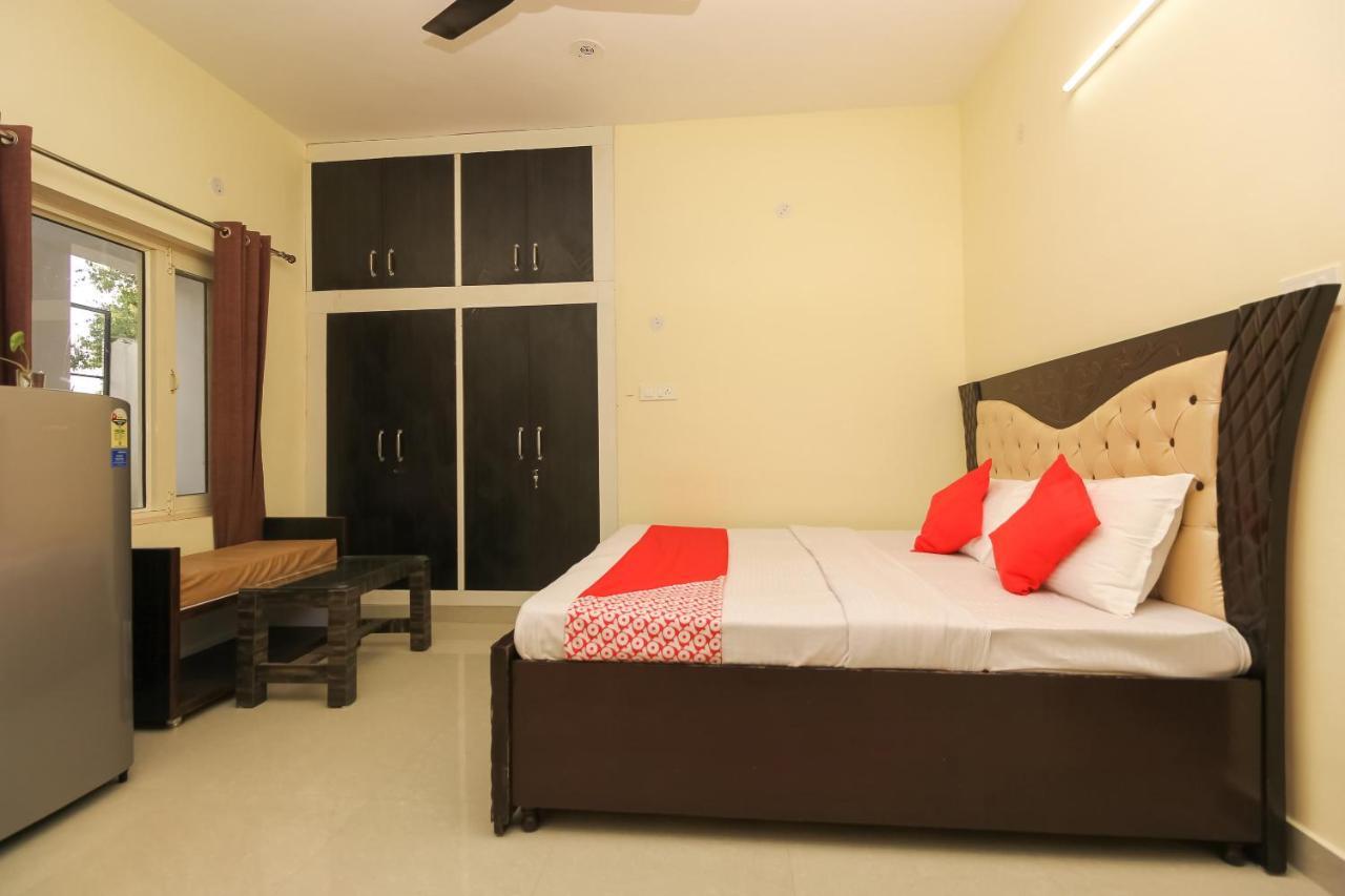 Oyo 39391 Jk Guest House Νταραμσάλα Εξωτερικό φωτογραφία